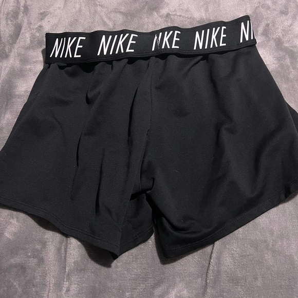 SOLD on another platform Nike Shorts - Picture 3 of 4